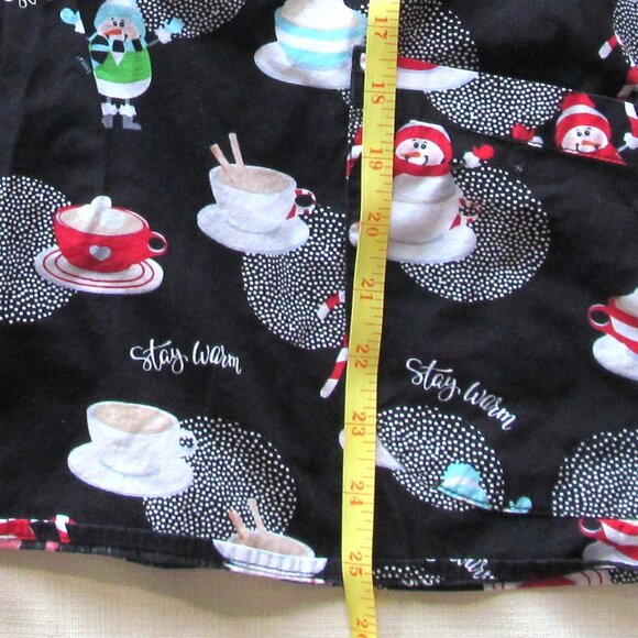 Scrub top winter theme - Picture 10 of 12